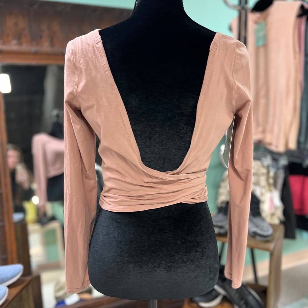 Lululemon Top - Picture 3 of 3